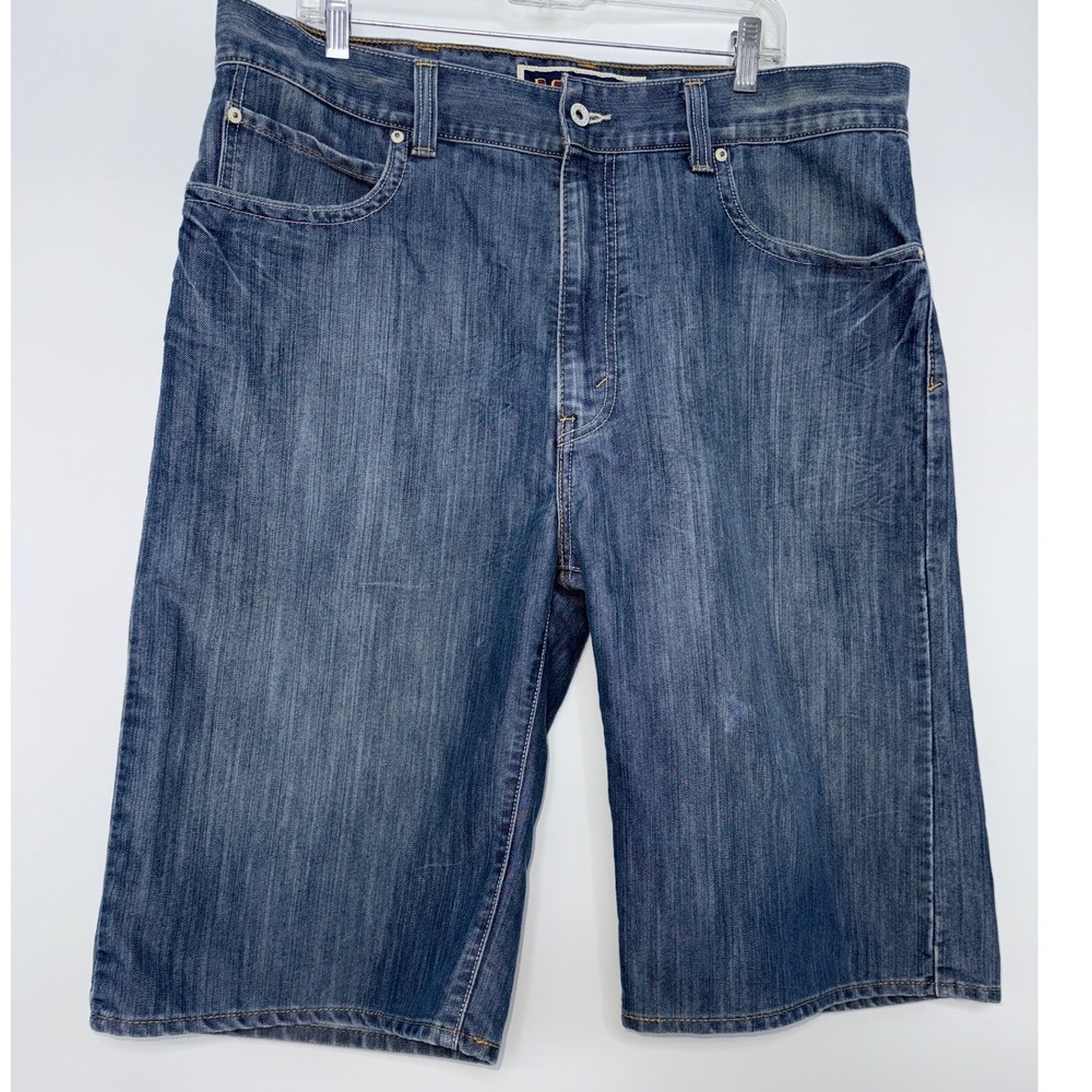 Levi's 579 Baggy Loose Fit Denim Shorts Embroidered Streetwear Skater Men's 38‎